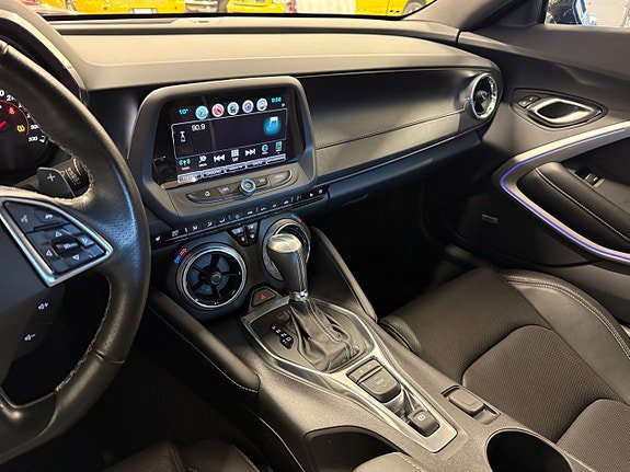 Vehicle Image 22