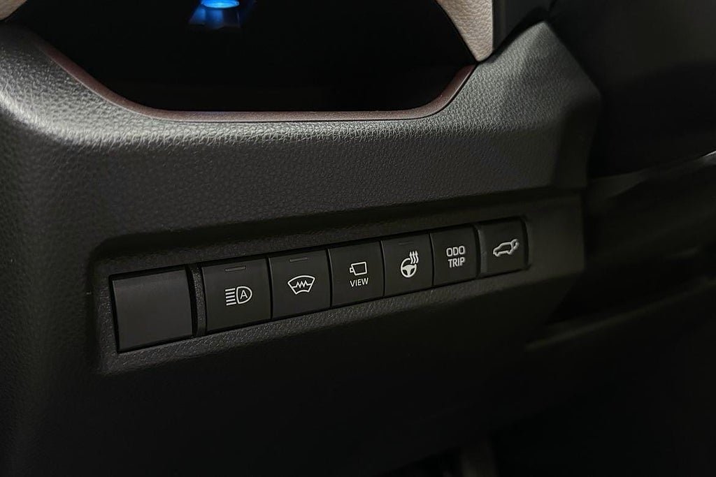 Vehicle Image 17