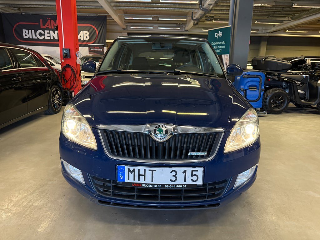 Vehicle Image 6