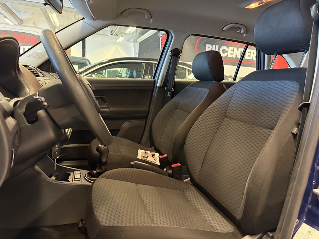 Vehicle Image 15