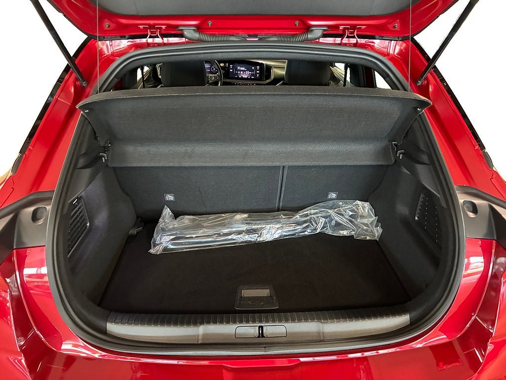 Vehicle Image 17