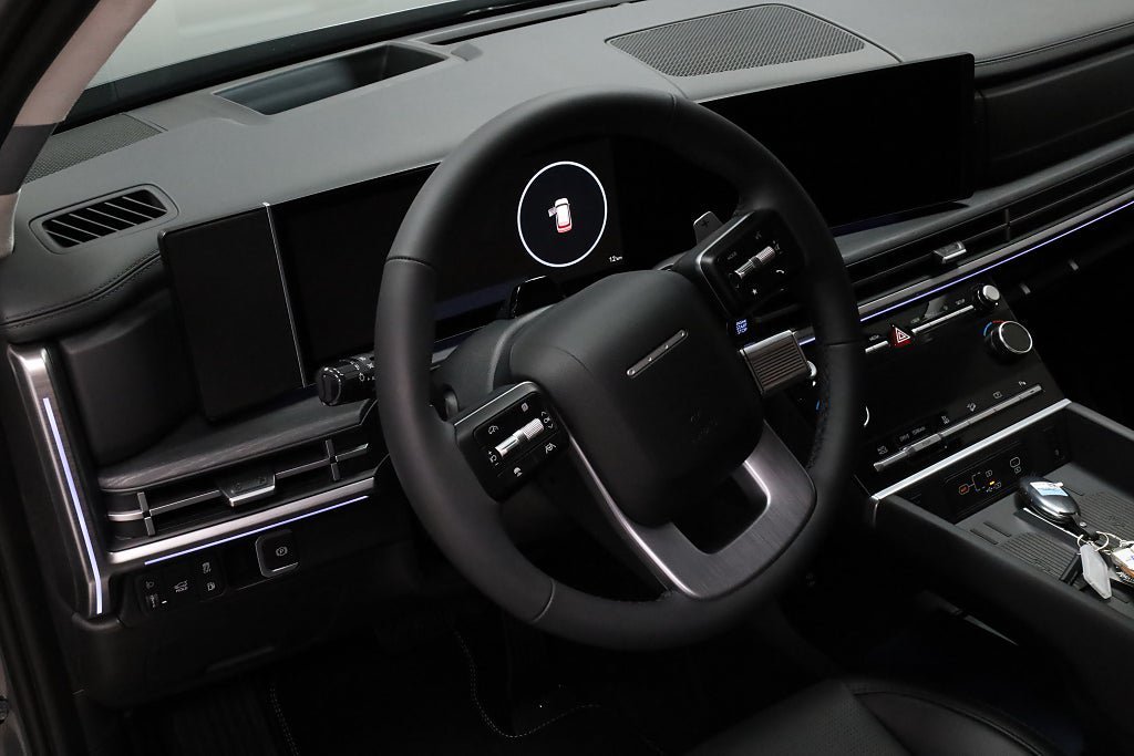 Vehicle Image 16