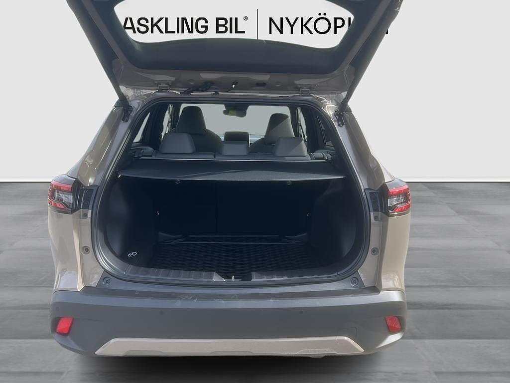 Vehicle Image 10