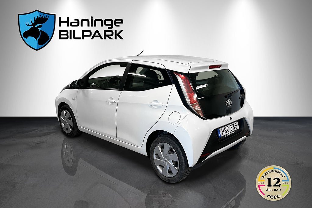Vehicle Image 7