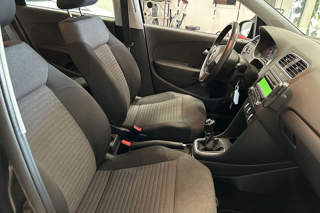 Vehicle Image 17