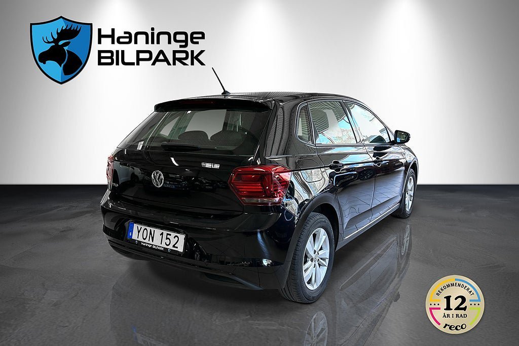 Vehicle Image 8