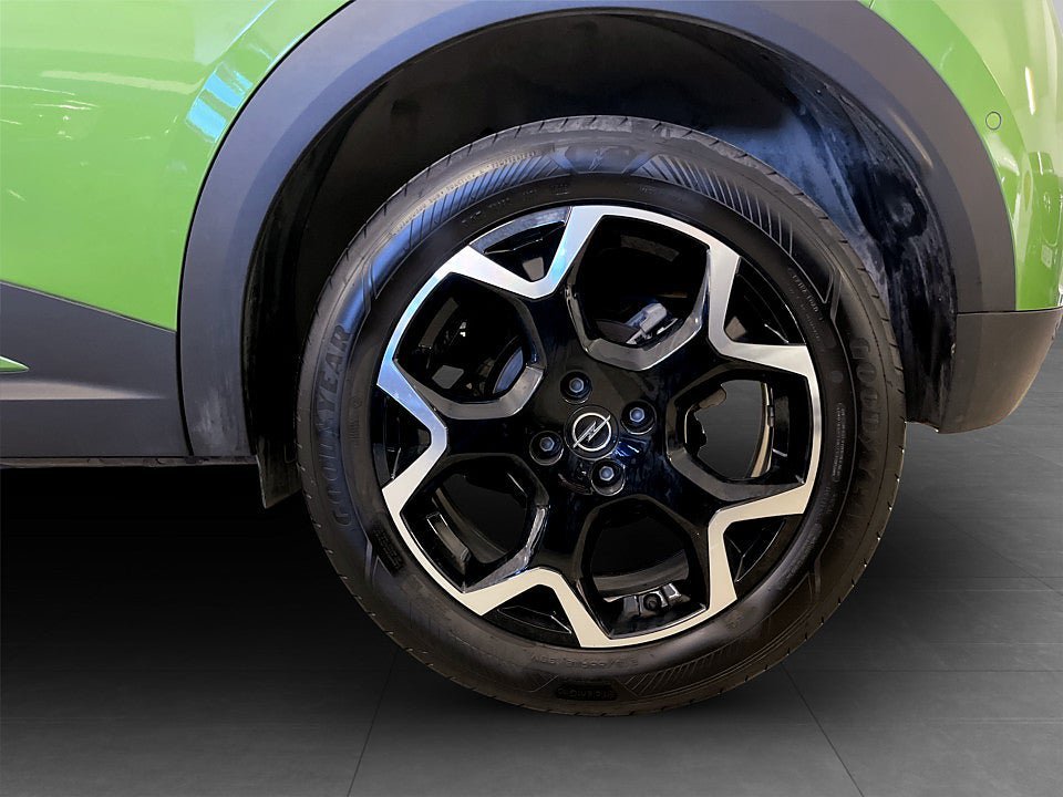 Vehicle Image 20