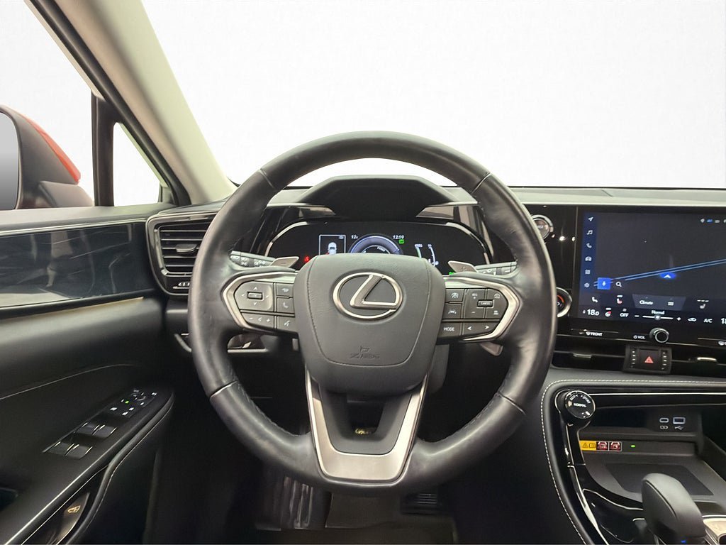 Vehicle Image 16