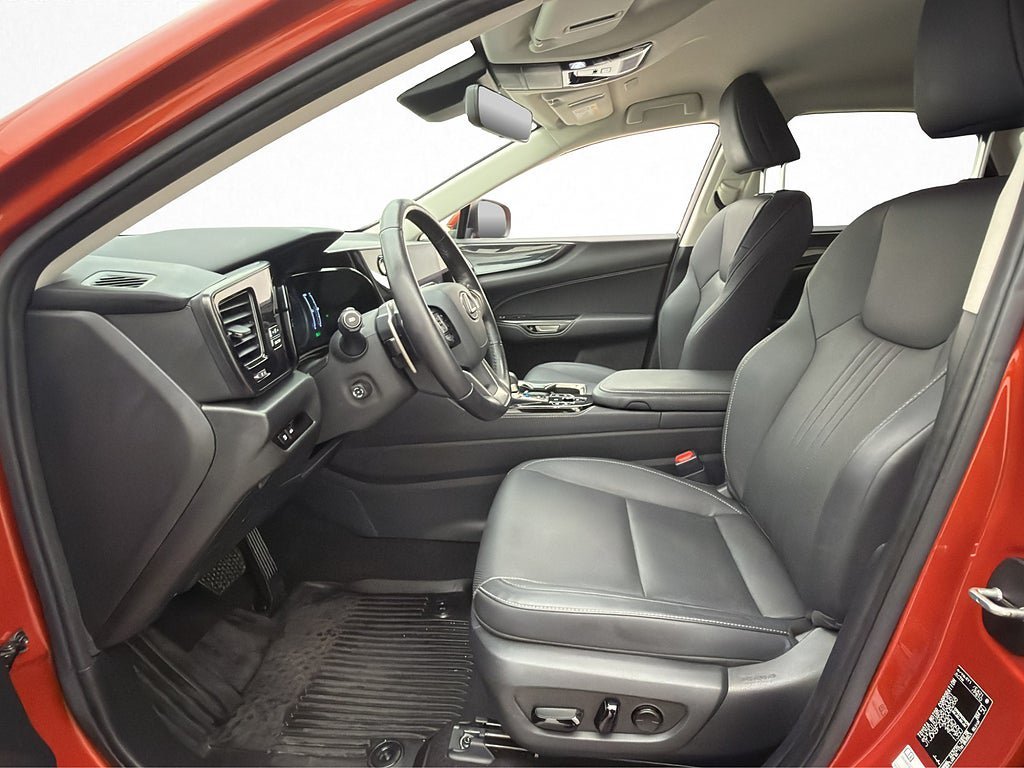 Vehicle Image 19