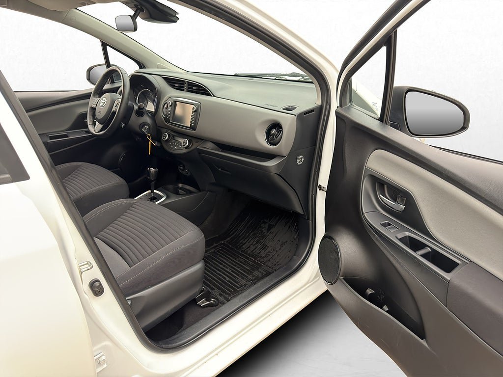 Vehicle Image 18