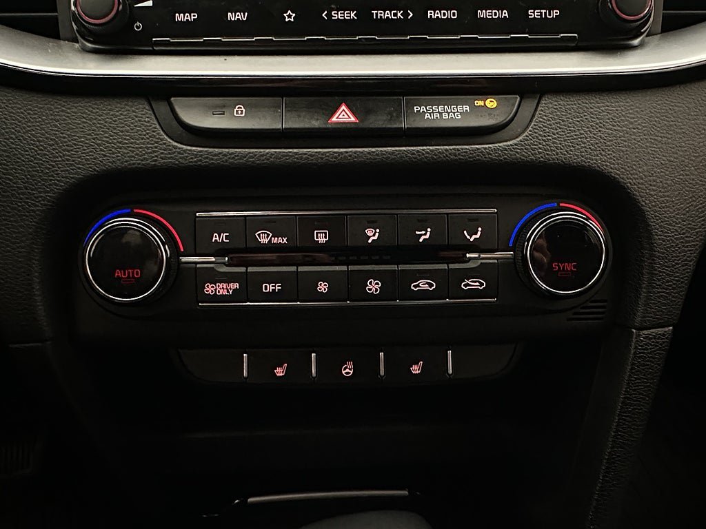 Vehicle Image 28