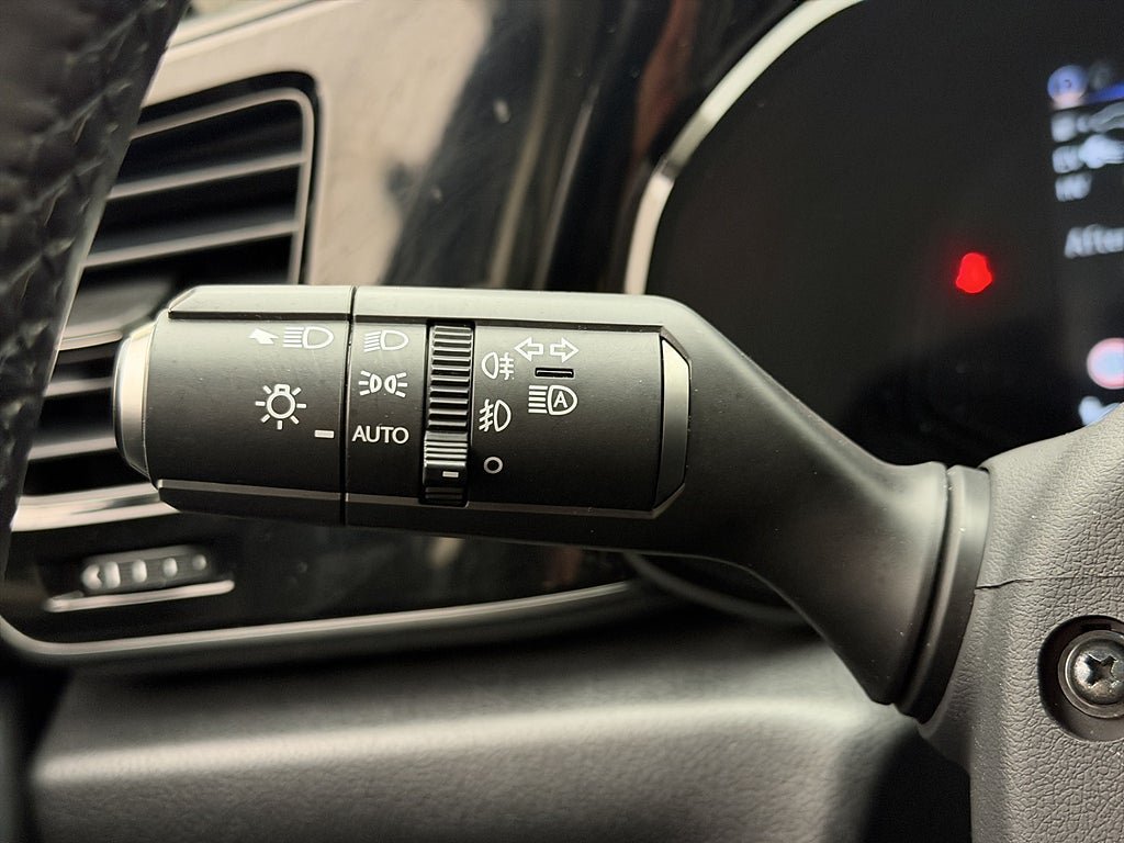 Vehicle Image 31