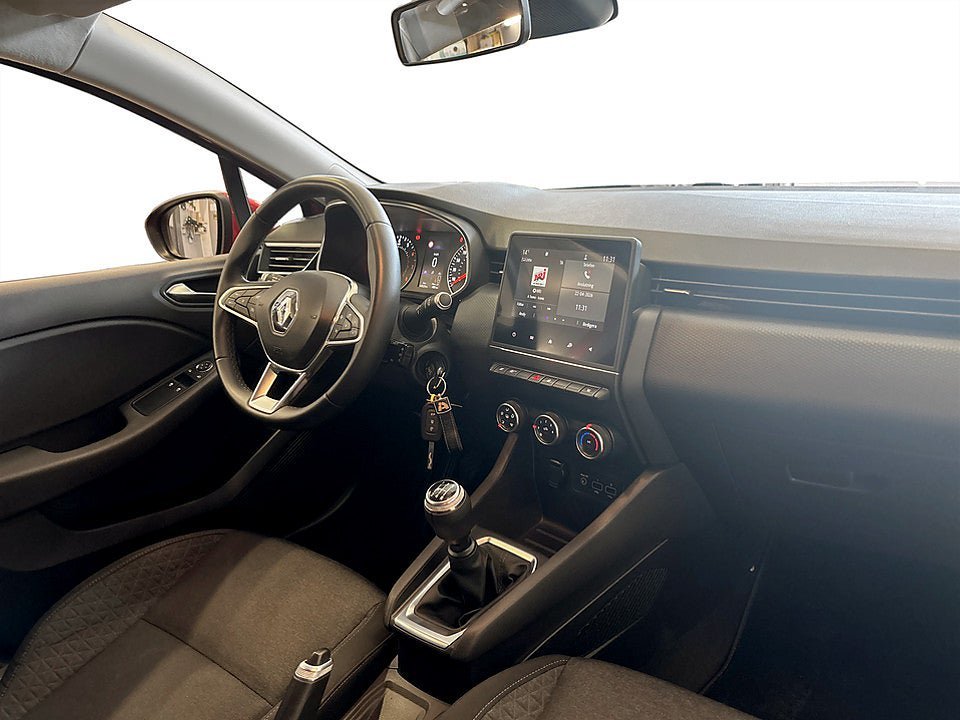 Vehicle Image 11