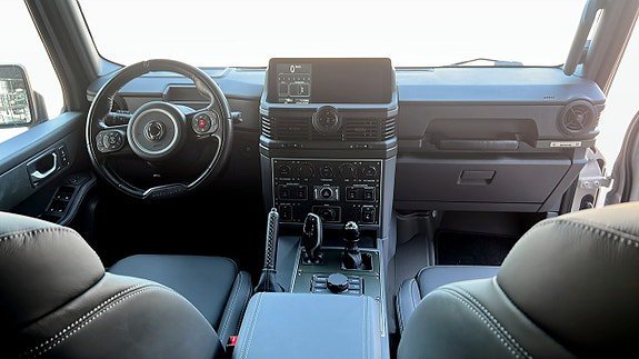 Vehicle Image 4