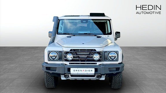 Vehicle Image 8