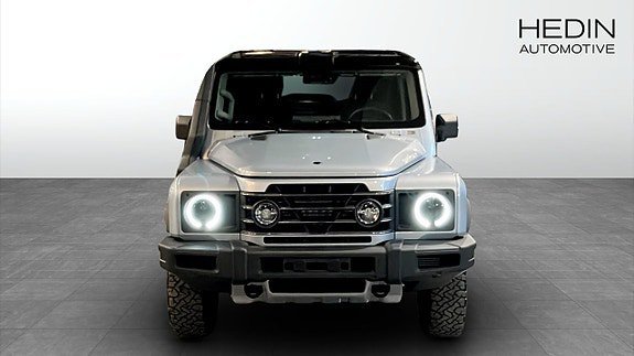 Vehicle Image 8