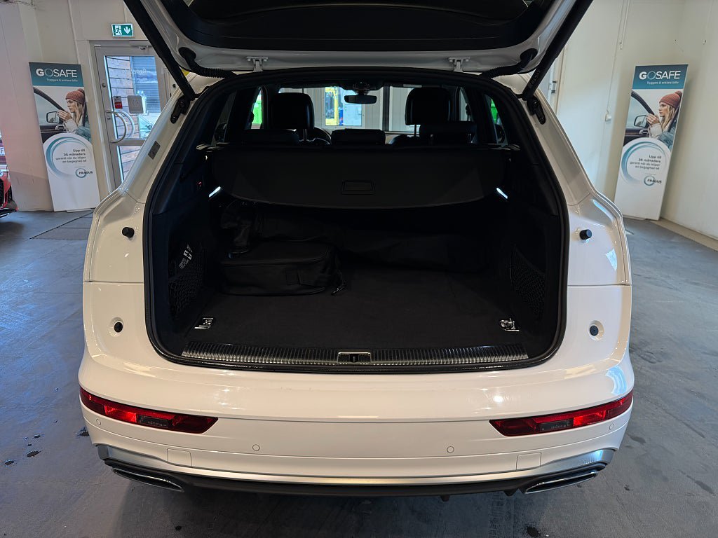 Vehicle Image 26