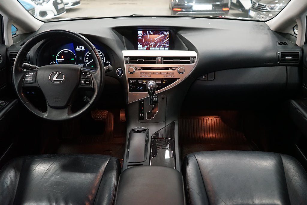 Vehicle Image 10
