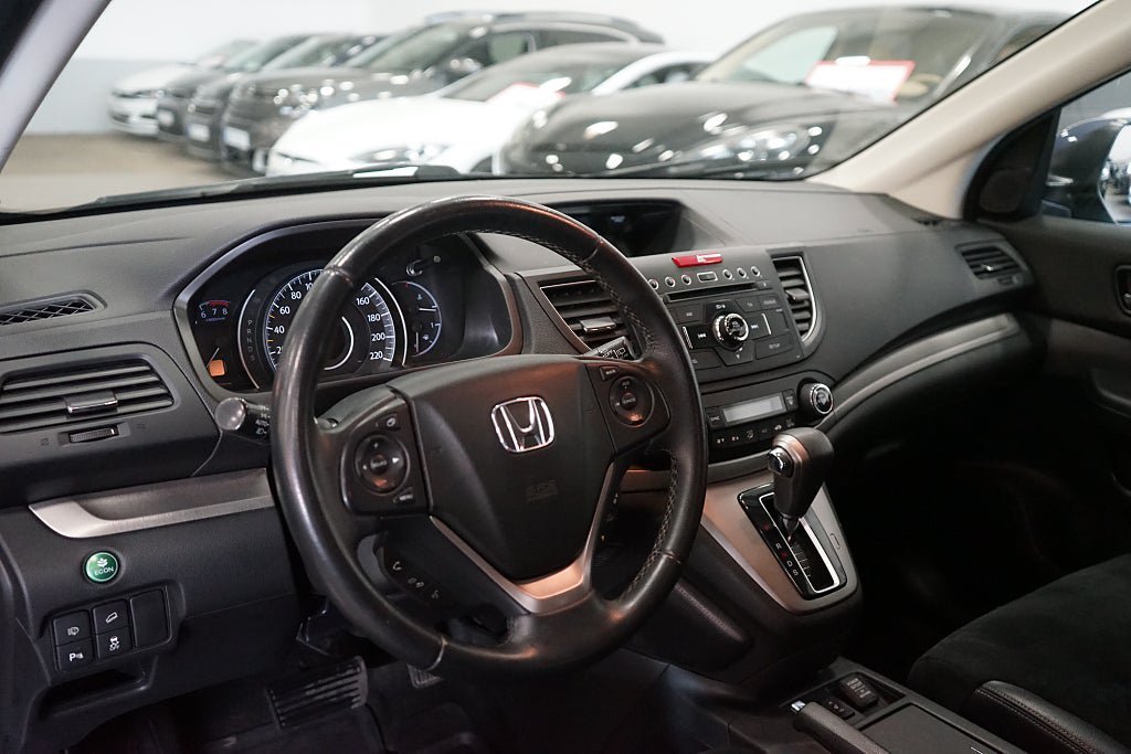 Vehicle Image 11