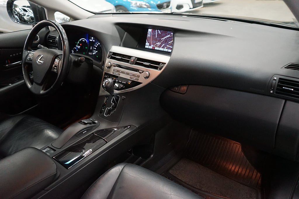 Vehicle Image 13