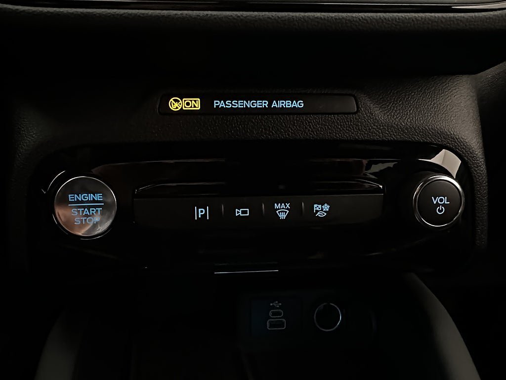 Vehicle Image 32