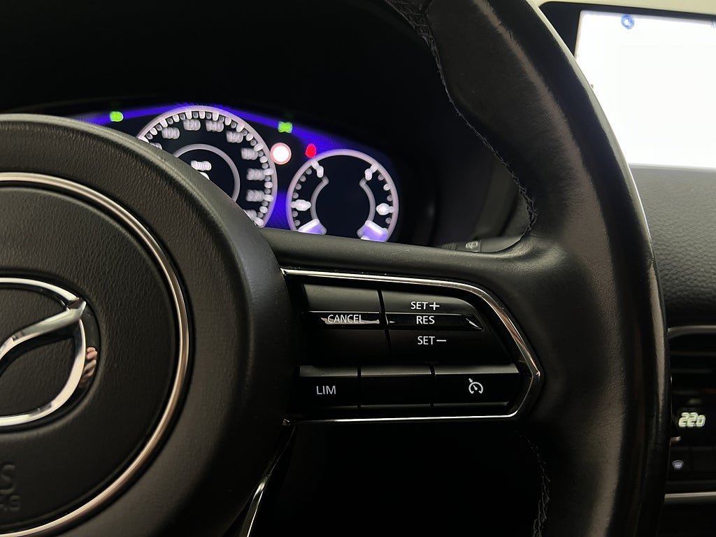 Vehicle Image 24