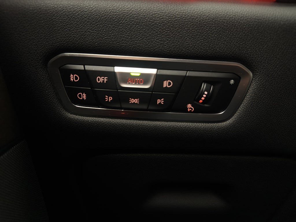 Vehicle Image 33