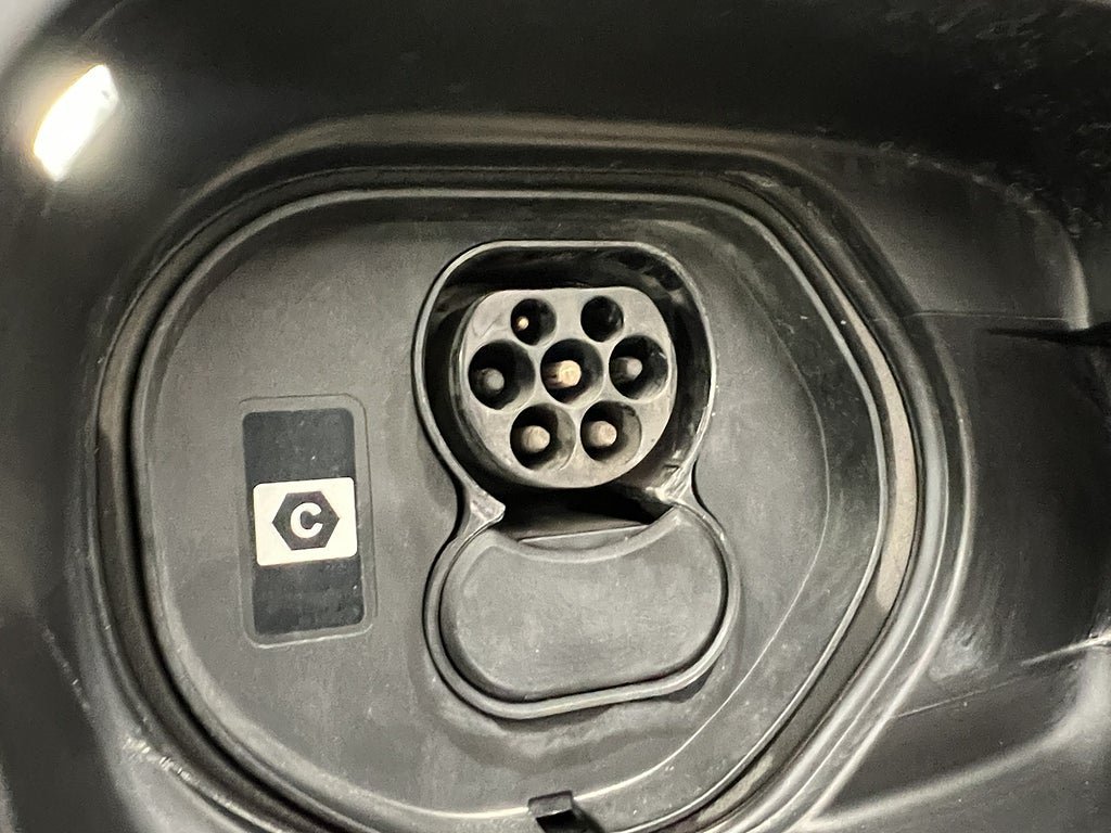 Vehicle Image 25