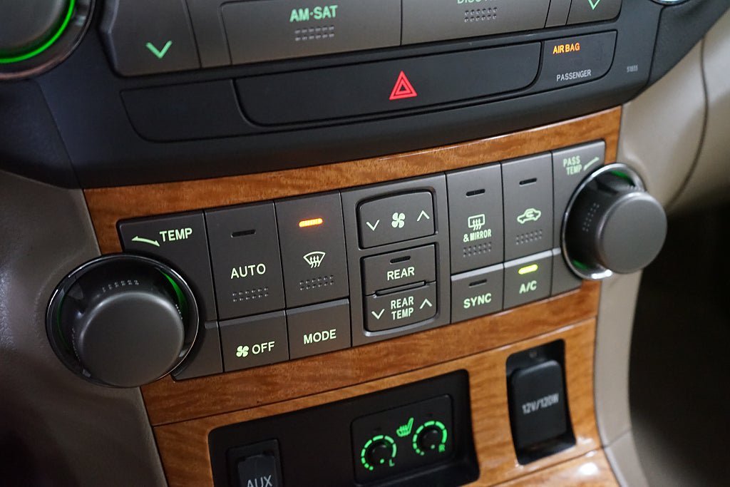 Vehicle Image 19