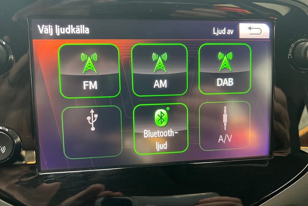 Vehicle Image 18
