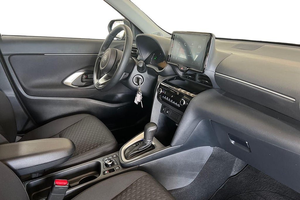 Vehicle Image 6