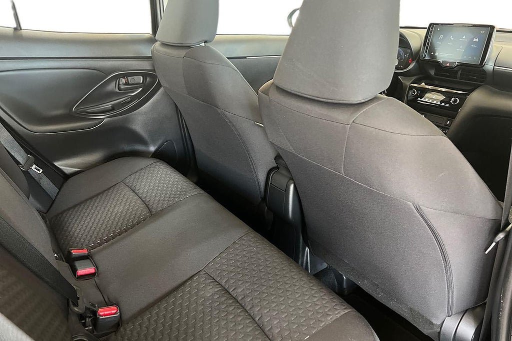 Vehicle Image 7