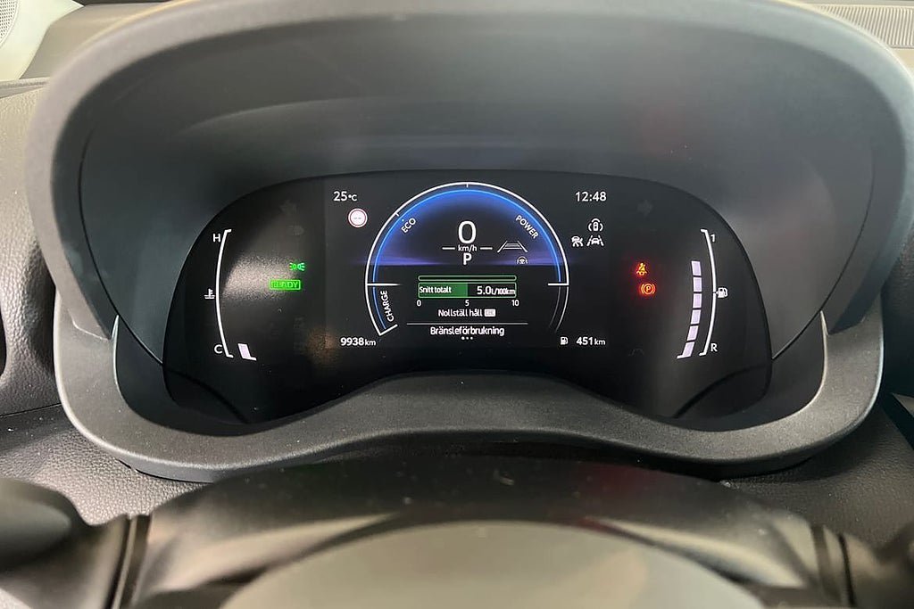 Vehicle Image 14