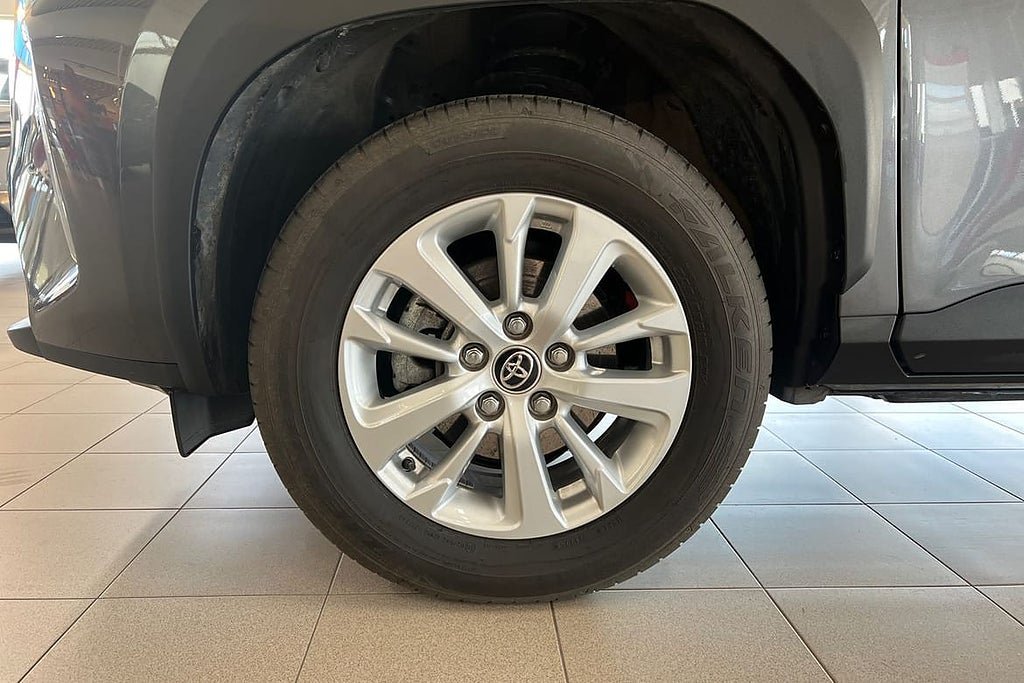 Vehicle Image 15