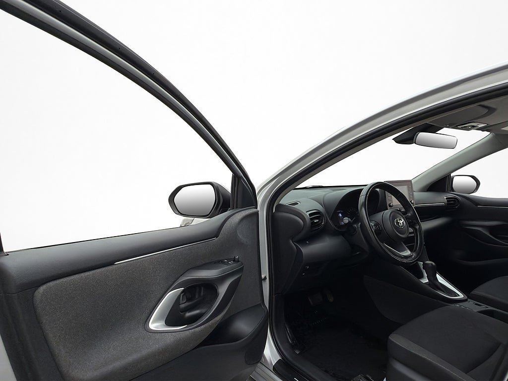Vehicle Image 15
