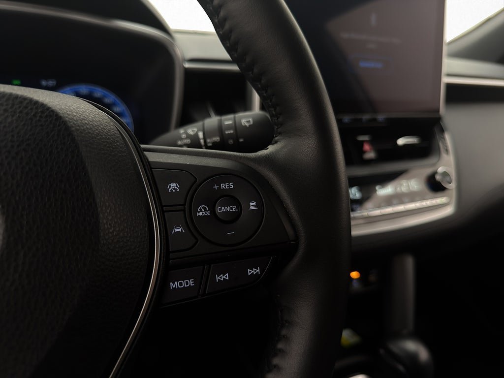 Vehicle Image 15