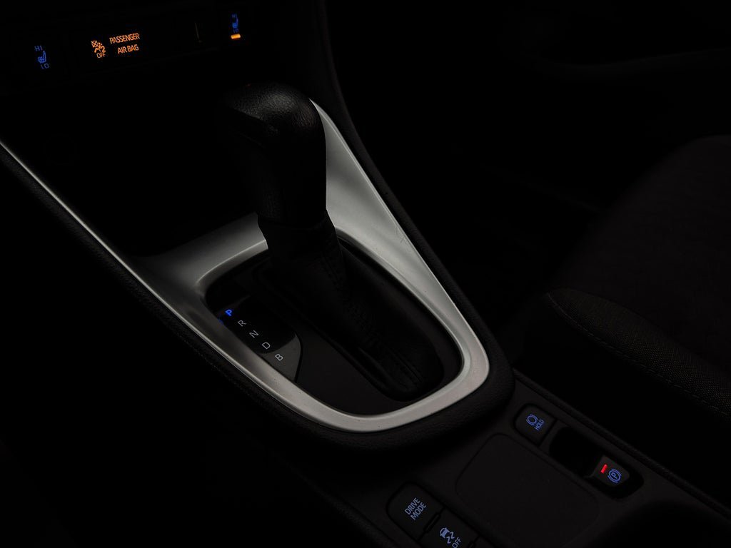 Vehicle Image 21