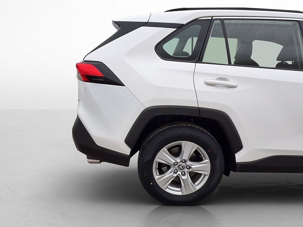 Vehicle Image 30