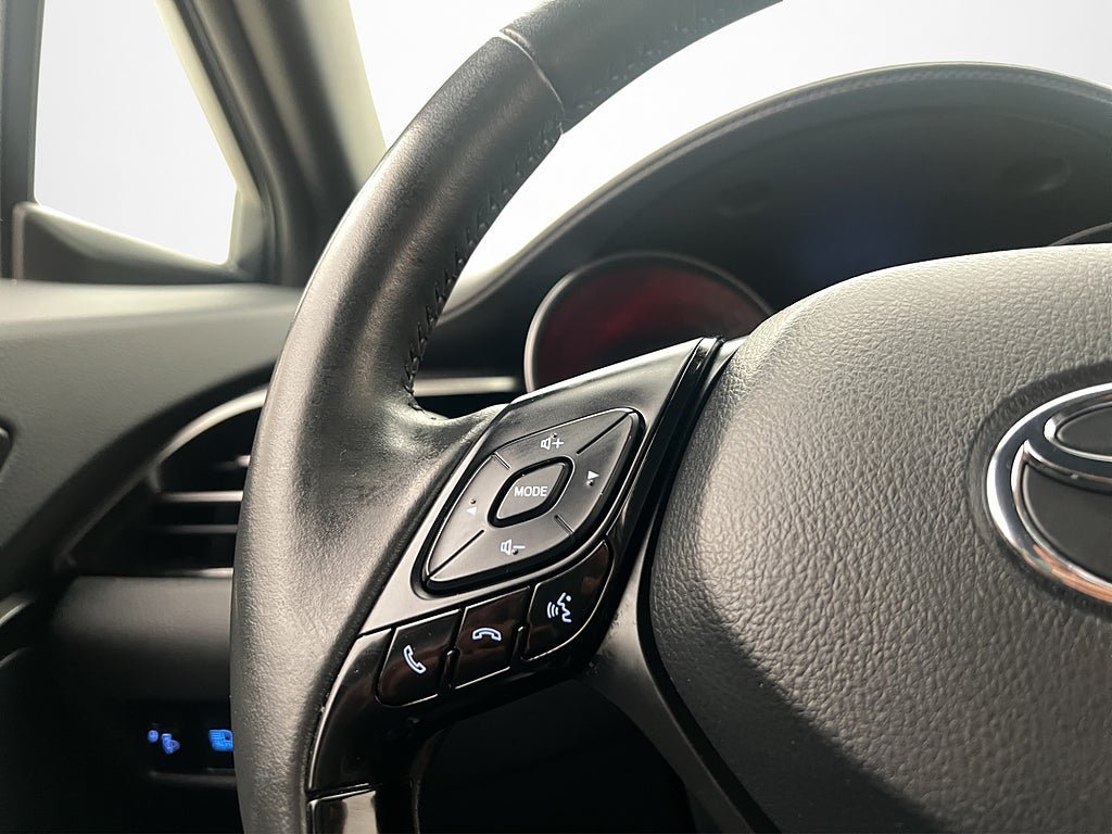 Vehicle Image 29