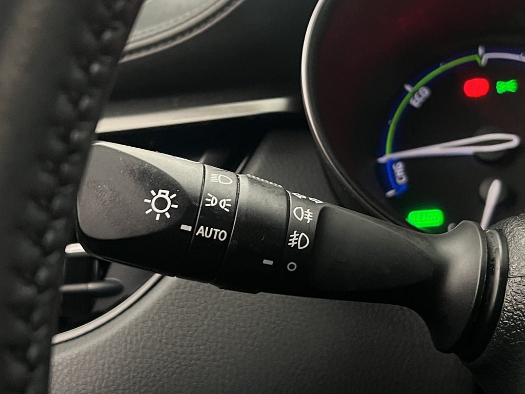 Vehicle Image 30