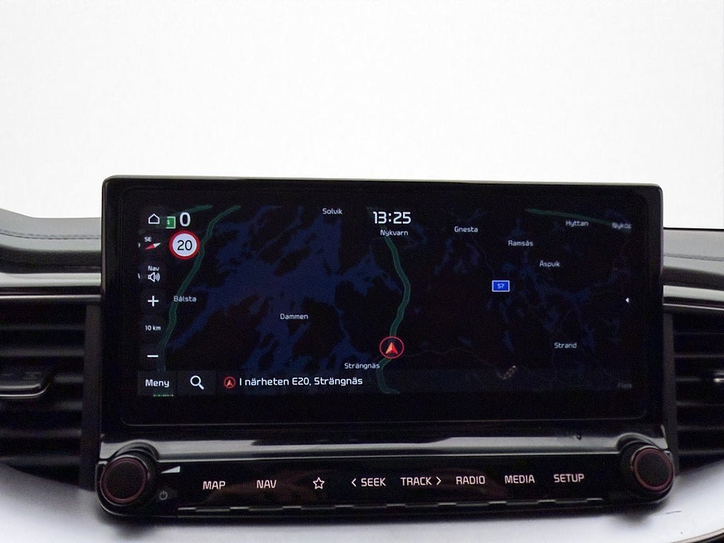 Vehicle Image 21