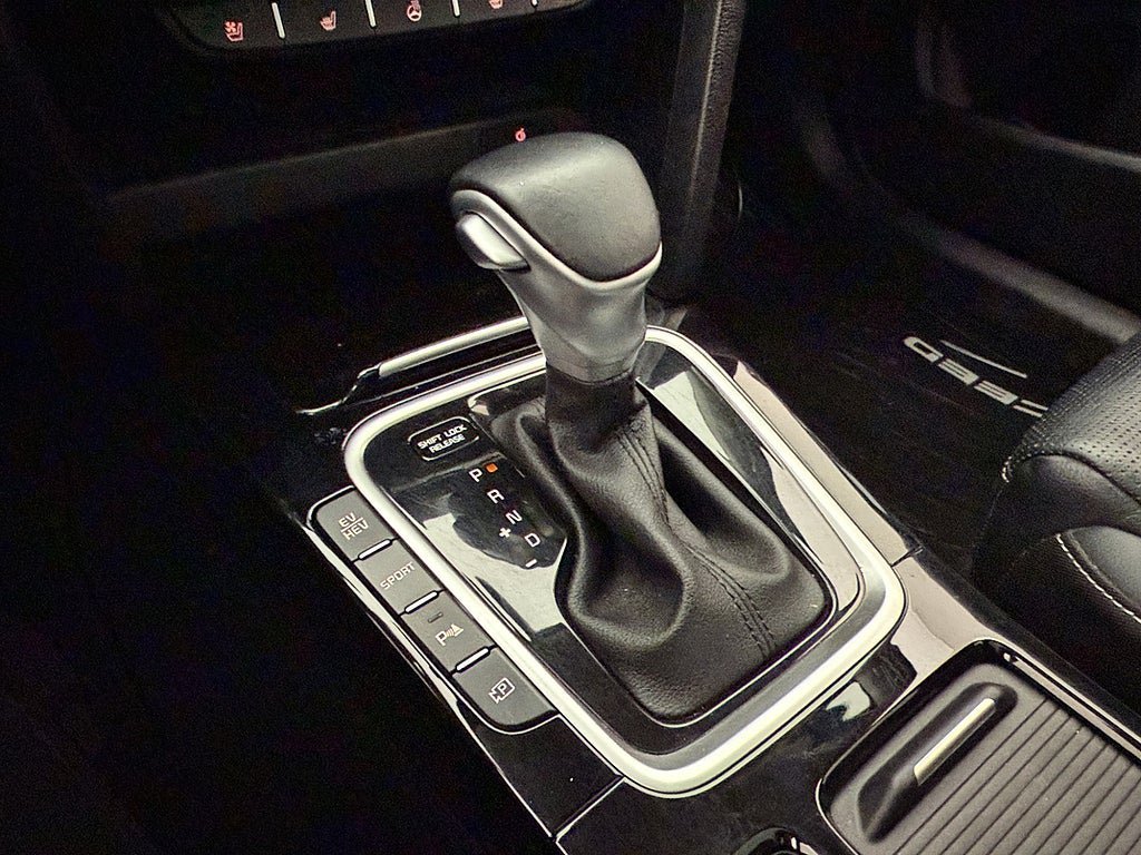 Vehicle Image 24