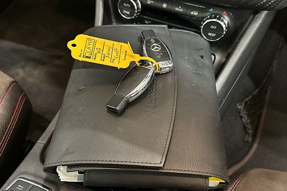 Vehicle Image 24