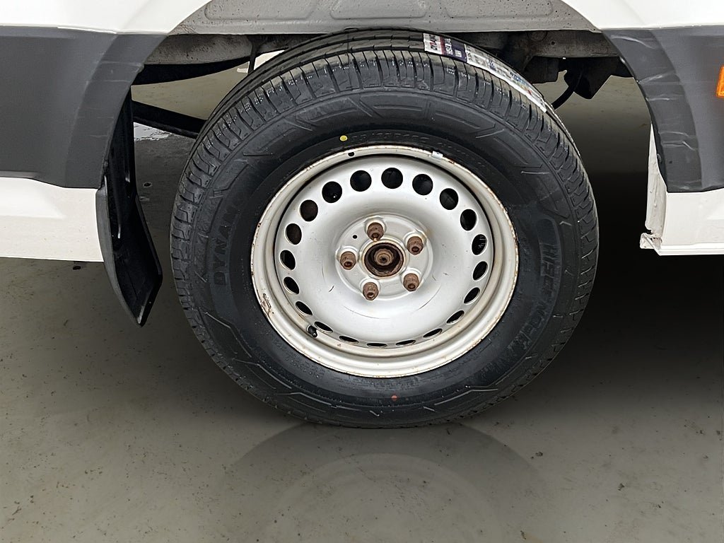 Vehicle Image 35