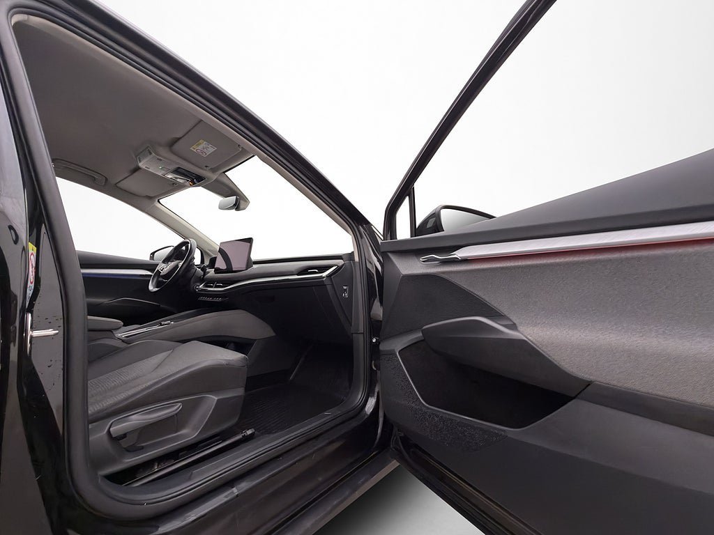 Vehicle Image 36