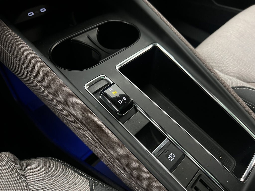 Vehicle Image 27