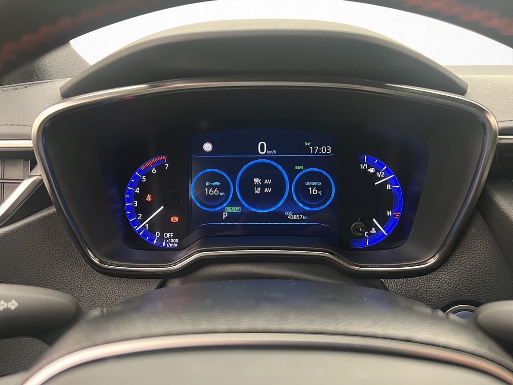 Vehicle Image 15