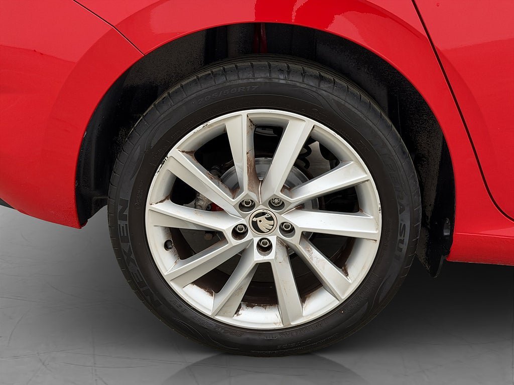 Vehicle Image 36