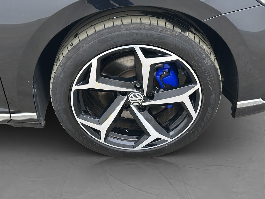 Vehicle Image 37