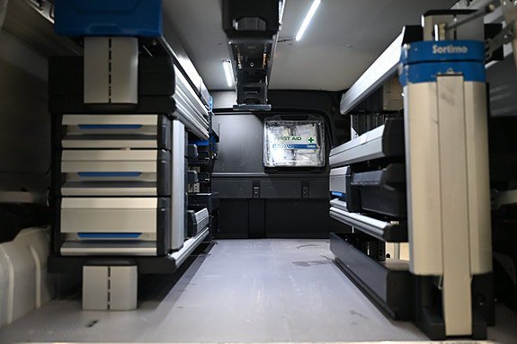 Vehicle Image 13